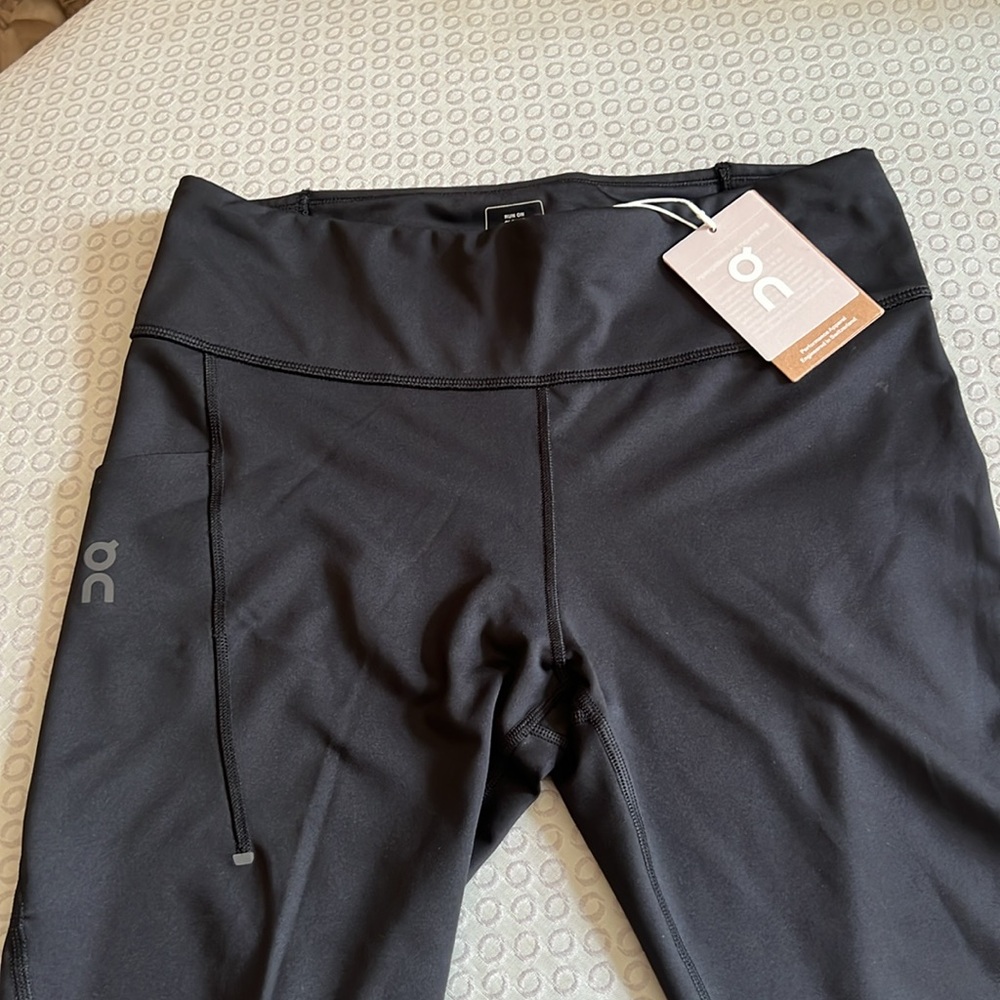 On Cloud Run Performance Tights 7/8 - Picture 3 of 16